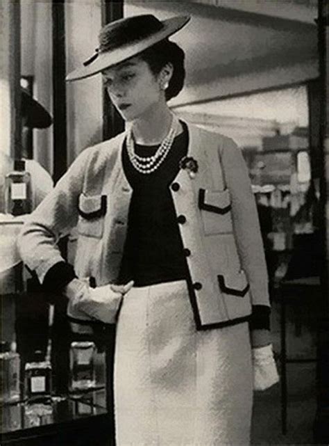 the chanel suit 1950's|chanel famous suit.